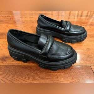 ASOS DESIGN Movable Padded Chunky Black Loafers Women’s Size 8